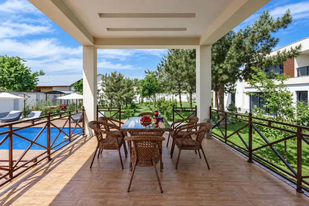 Johas Villa