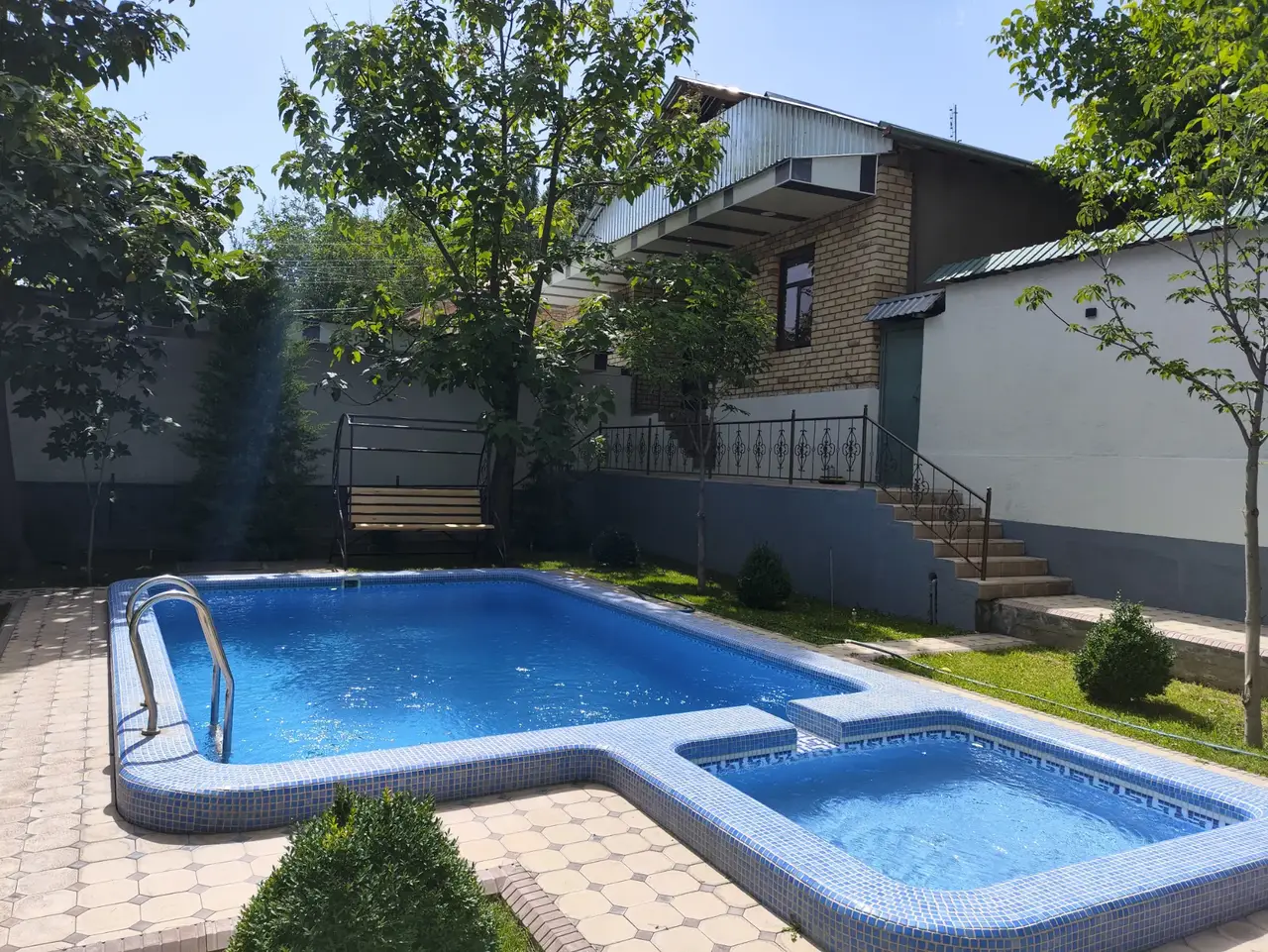 Dacha Velar