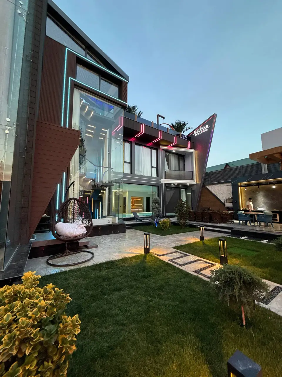 Rixos By Dambro
