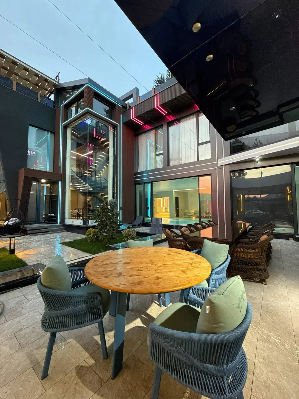 Rixos By Dambro