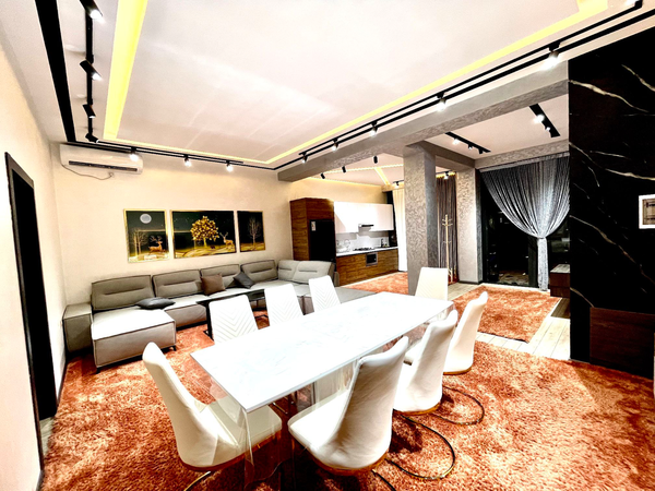Dacha 707