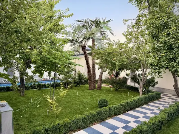 Zi Villa