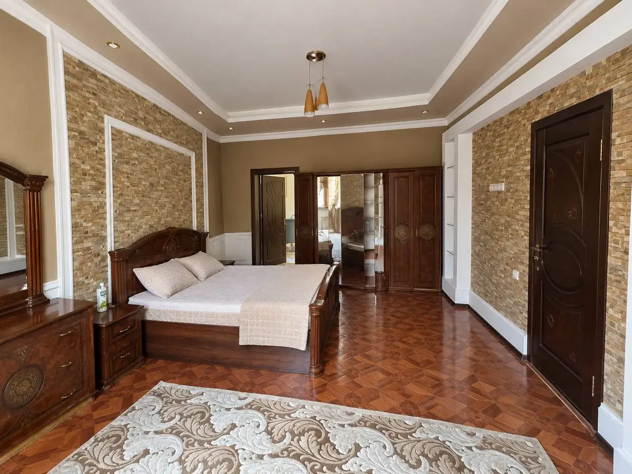Glamour Dacha