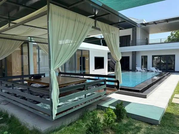 Fenix Garden