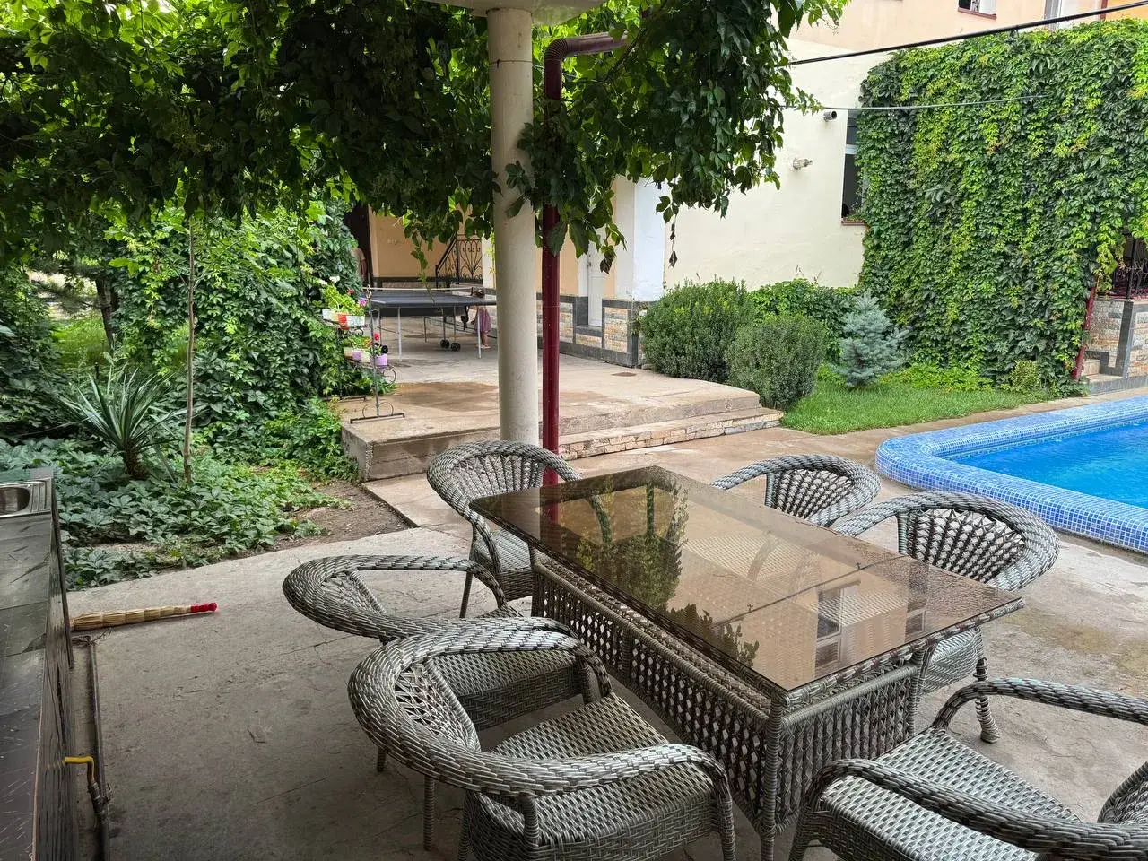 Oqtosh Villa