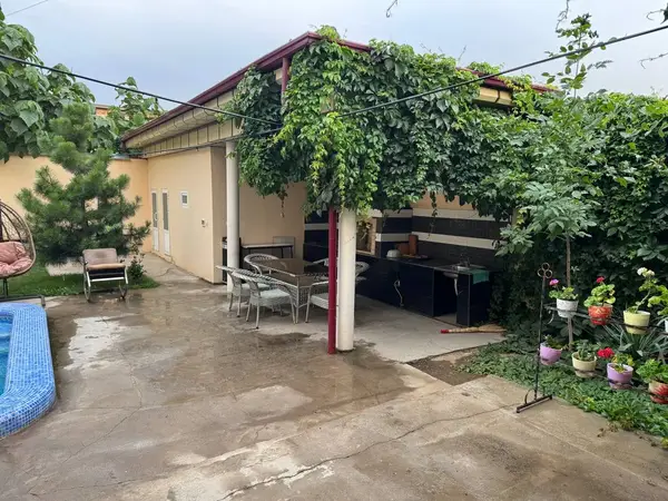 Oqtosh Villa