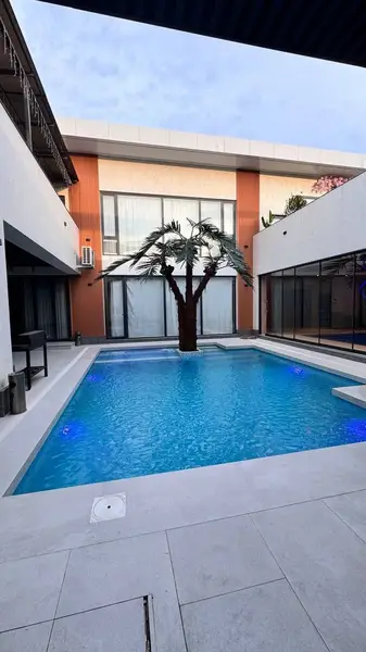 Hilton