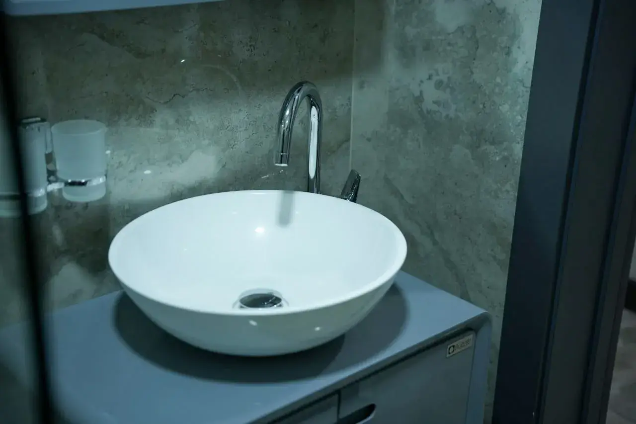 2 ta alohida karavotli standart xona