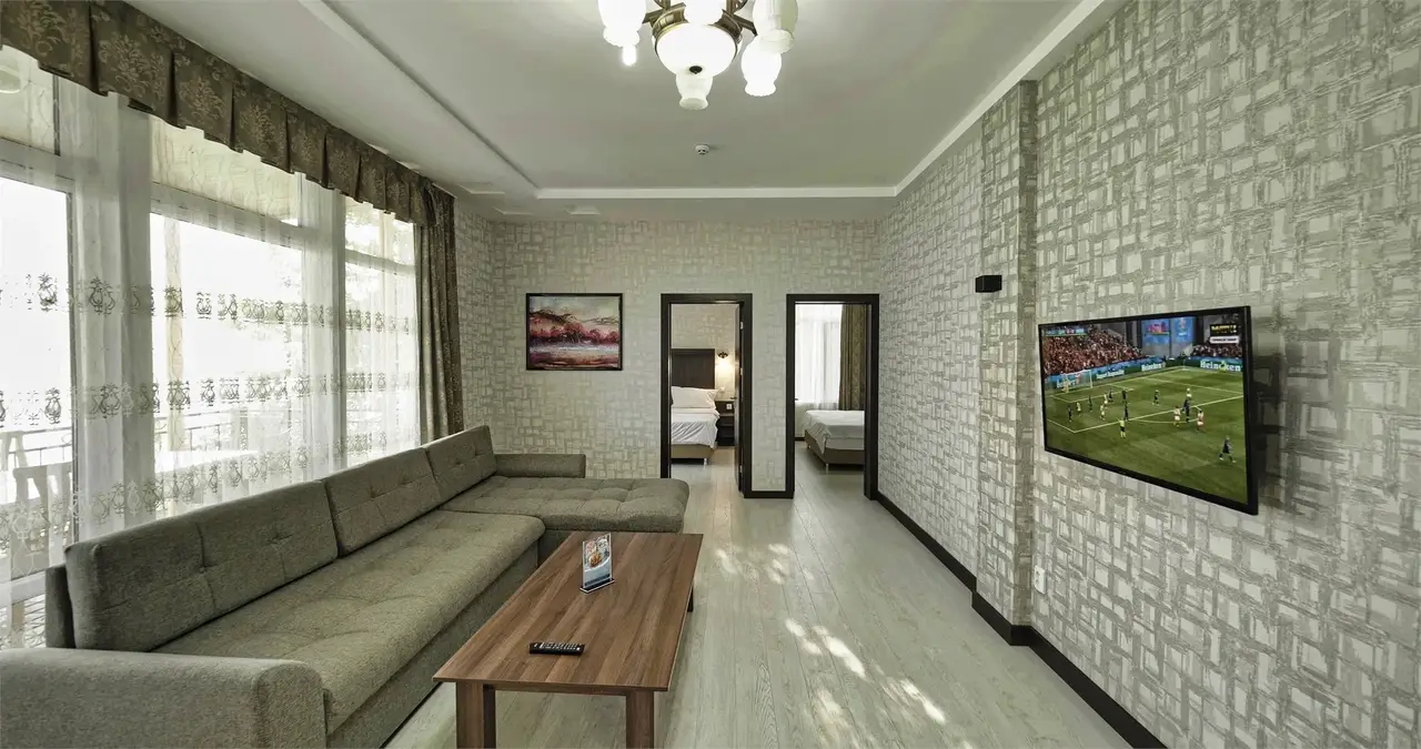 To'rt kishilik kottej