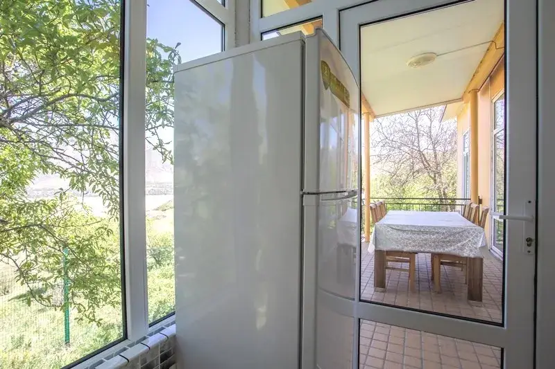 To'rt kishilik kottej