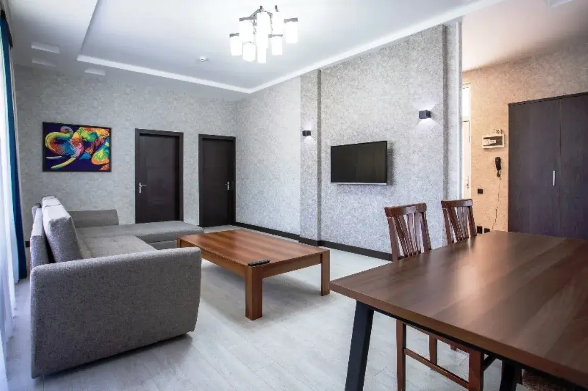 To'rt kishilik kottej