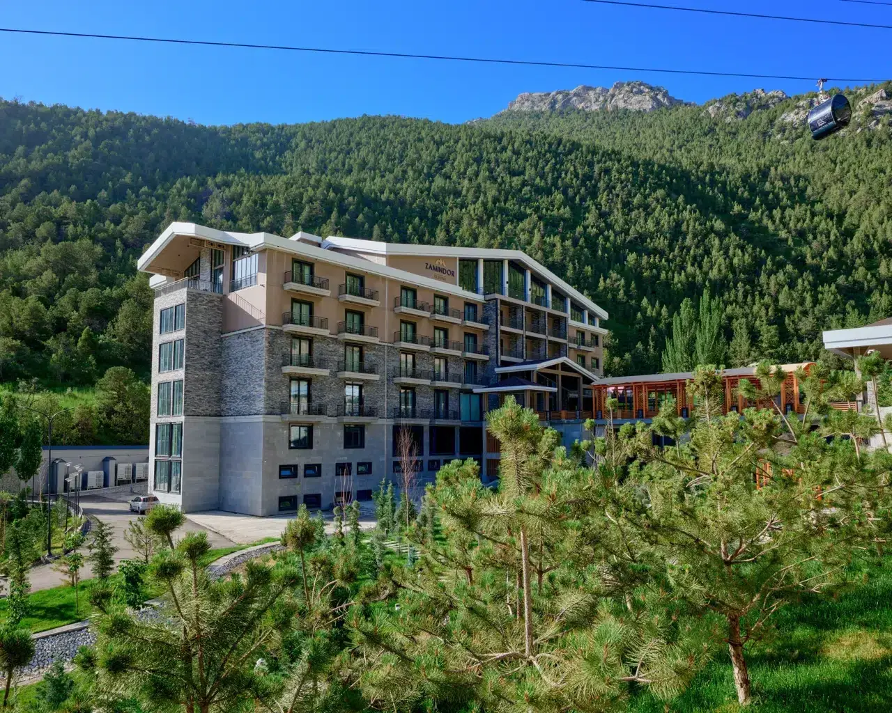 Zamindor Resort Hotel