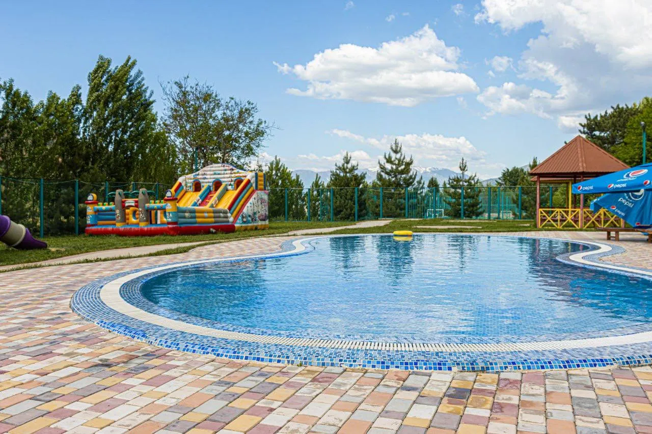 Layner Mountain Resort Complex