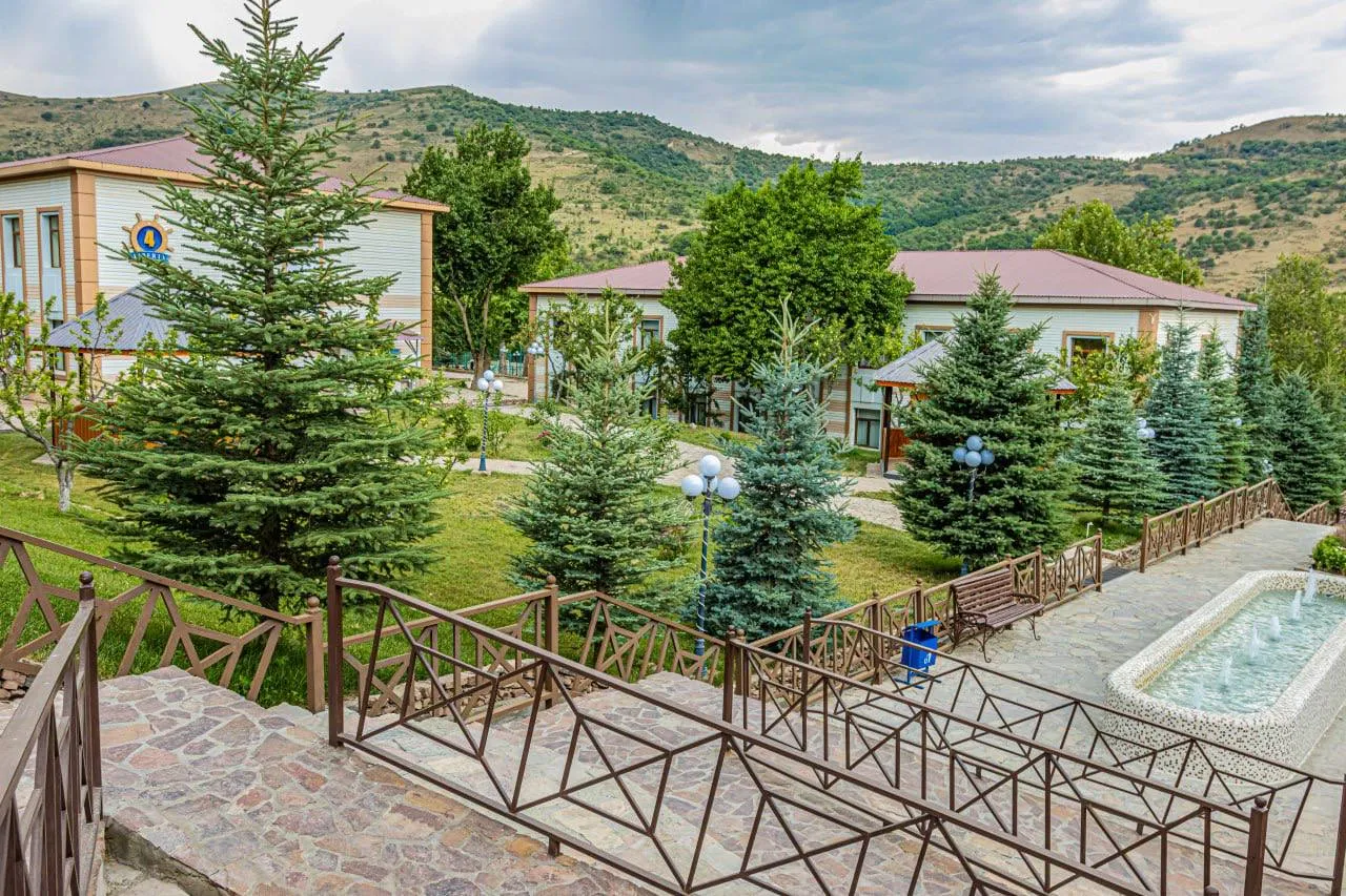 Layner Mountain Resort Complex