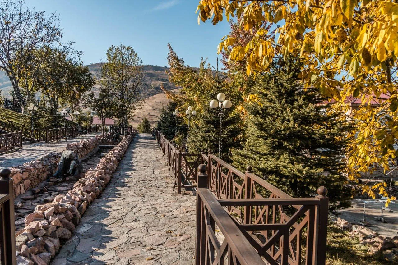 Layner Mountain Resort Complex